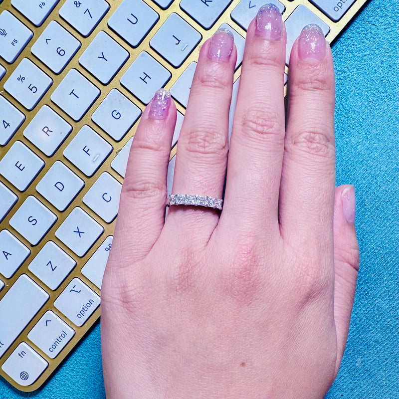 Princess Moissanite 6Stone Band