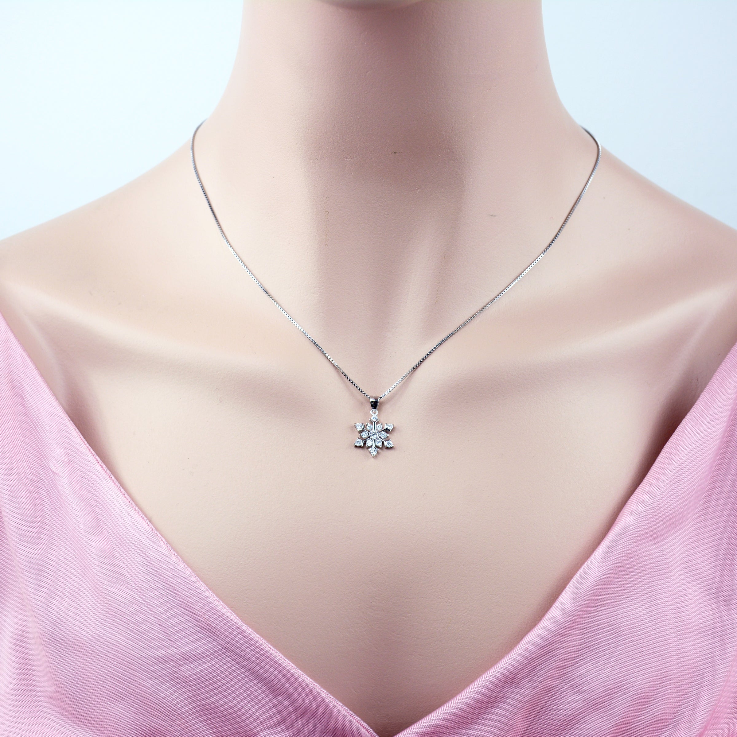 Delicate Snowflake Necklace | 9ct Gold - Gear – Gear Jewellers
