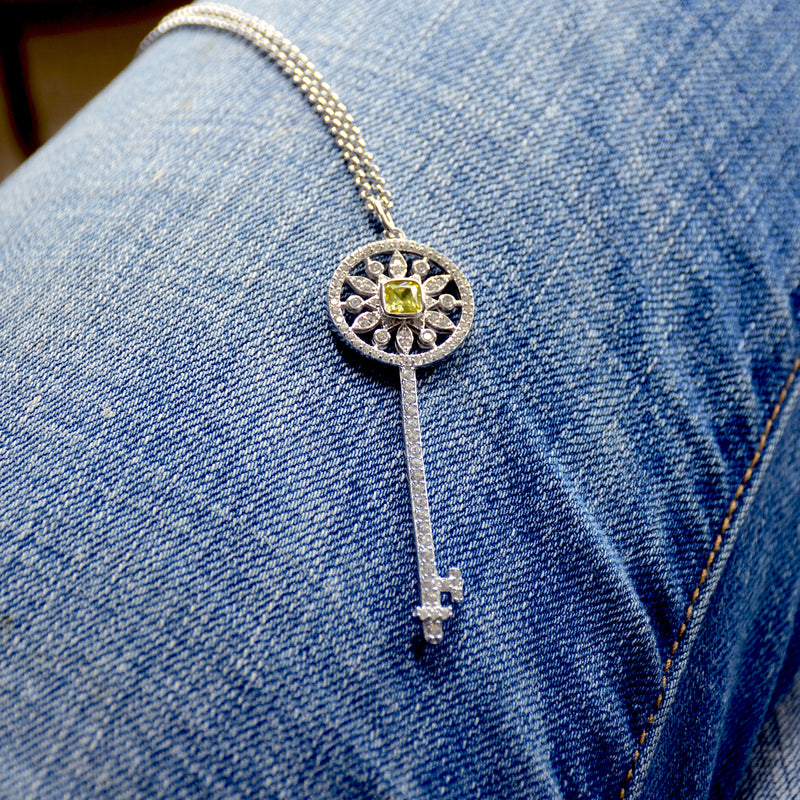6-key-yellow-diamond-pendant-1